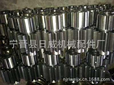 俄羅斯DT50工程機(jī)械齒輪與連接軸 小減齒輪與大減齒輪的動力紐帶